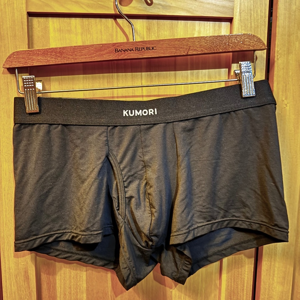 Kumori. Men's Trunks. Micro Modal. Color: Black. Size: Medium.
